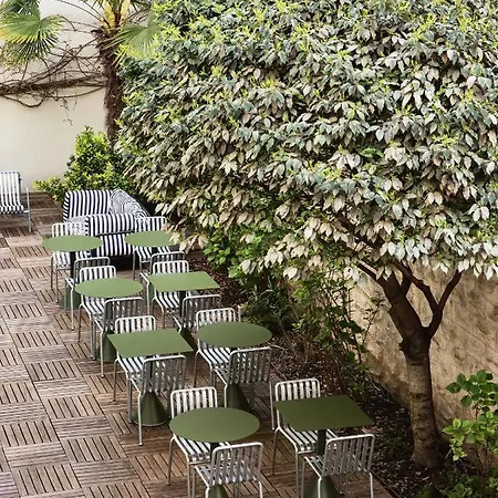Rosalie Hotel