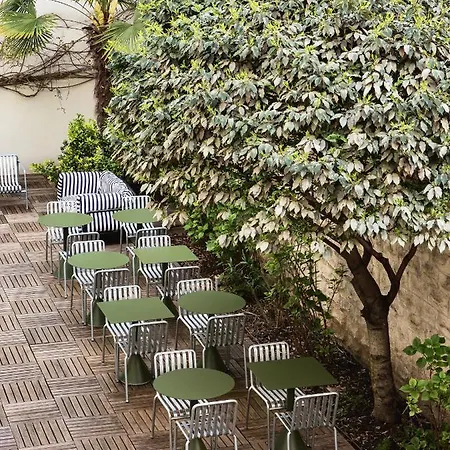 Rosalie Hotel